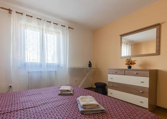 With Parking Space - 22124 Apartman Porec