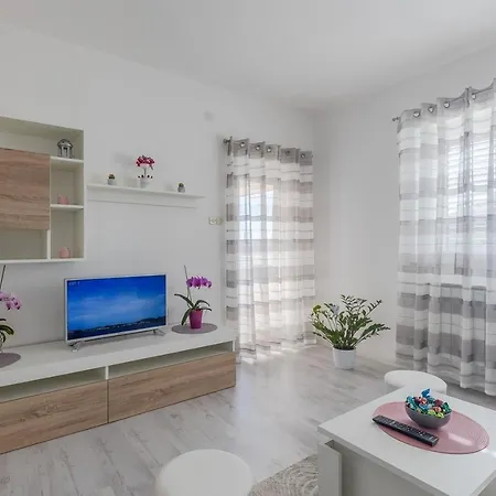 With A Parking Space - 22124 Apartment *