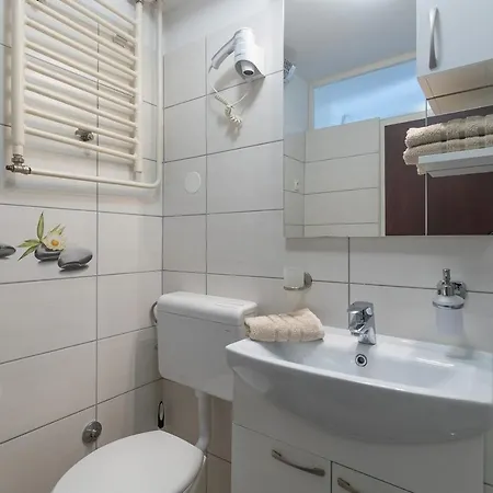 With A Parking Space - 22124 Apartment Porec