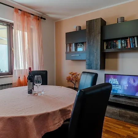 With A Parking Space - 22124 Apartment